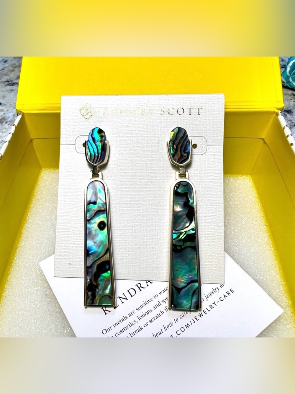NWT Kendra Scott Carson Earrings Abalone & Yellow Gold Rare & Retired Beautiful!
